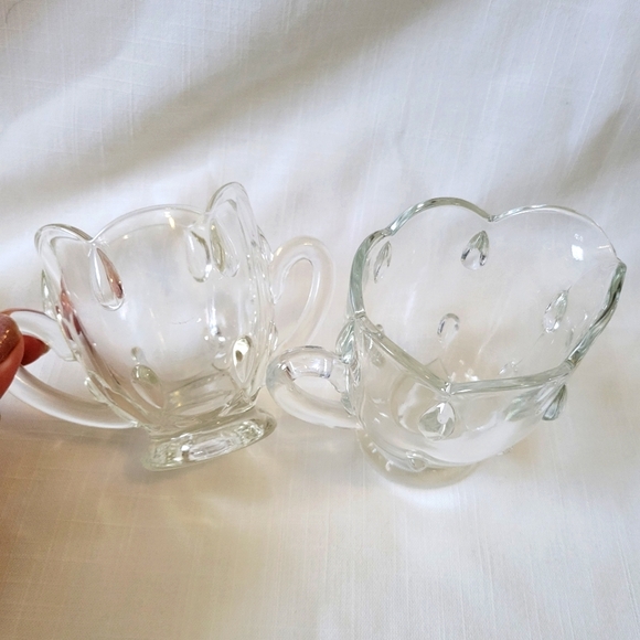 Vintage Indiana Glass Company Teardrop Sugar and Creamer Set - Picture 6 of 11
